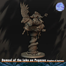Load image into Gallery viewer, Dame du Lac
